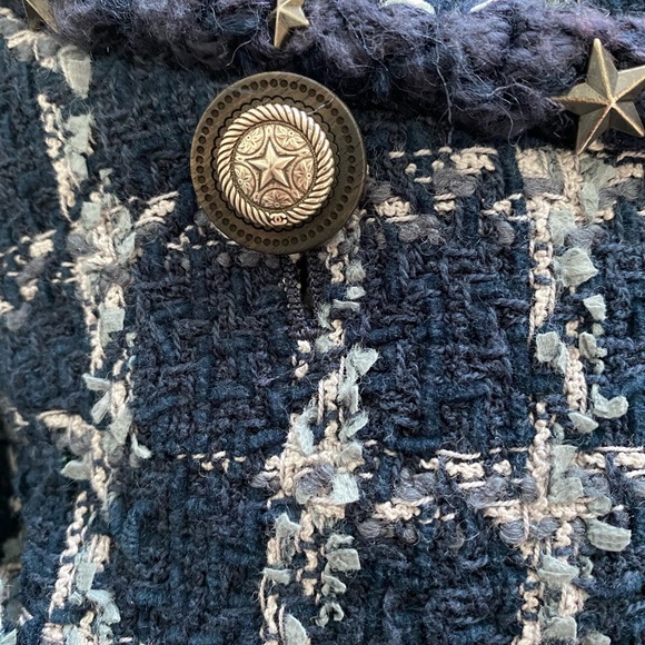 Chanel jacket - Picture 3 of 12